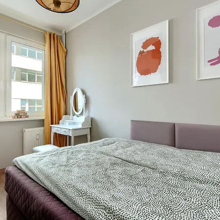 Spacious Seaside By Rentujemy *